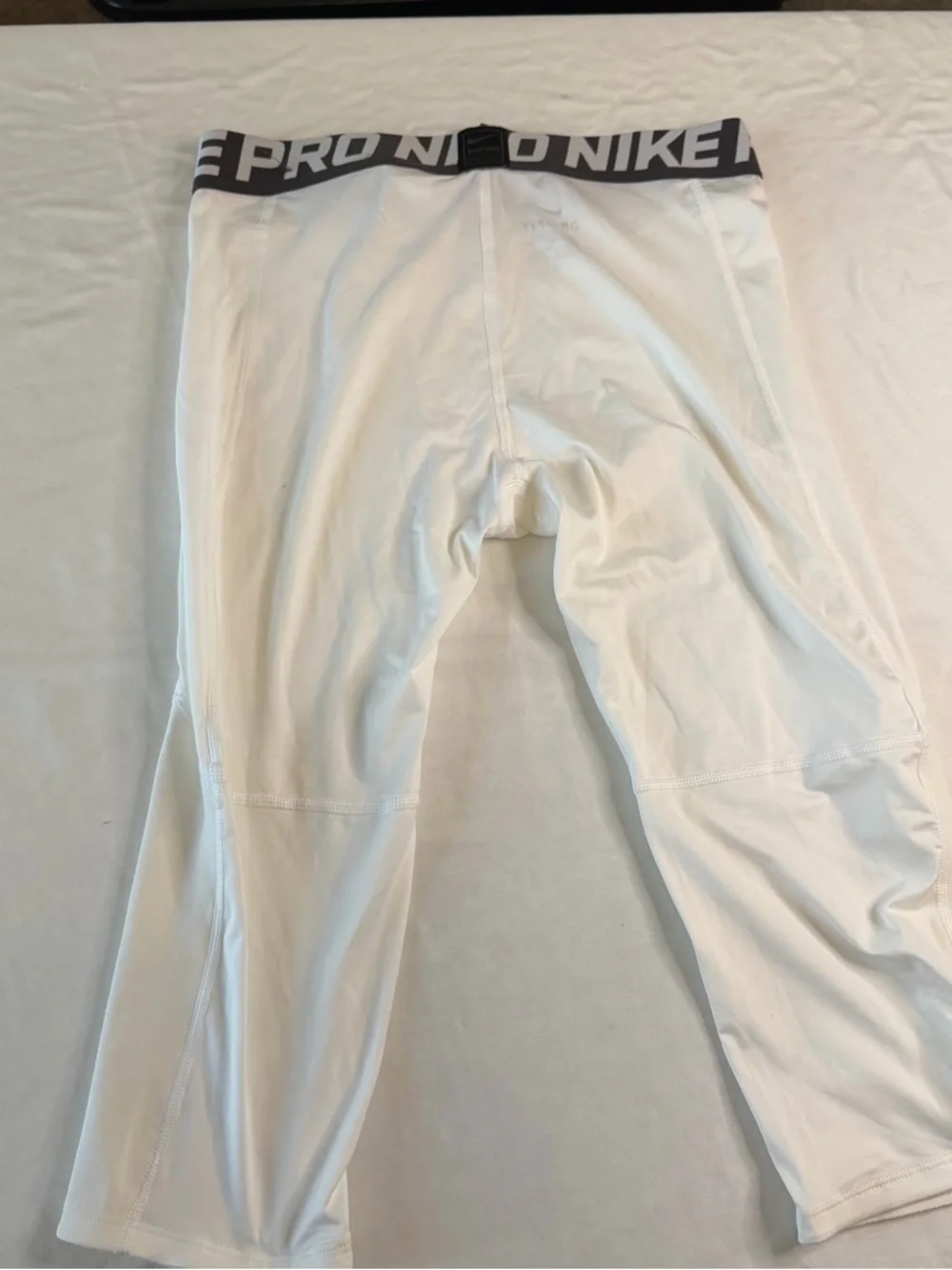 Nike Pro Dri-FIT Youth XL White Capri Leggings Cropped‎ Athletic Pants